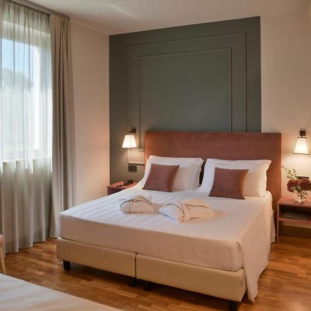 Hotel Torresi 포텐차 피체나 외부 사진