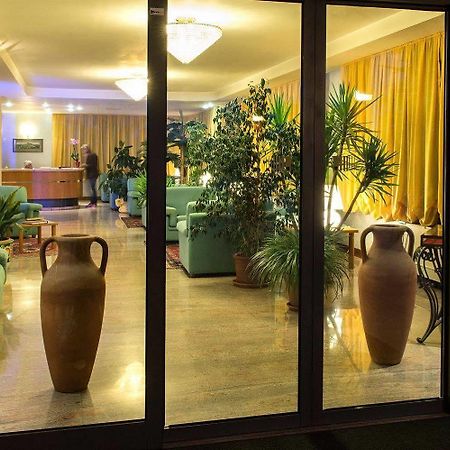 Hotel Torresi 포텐차 피체나 외부 사진