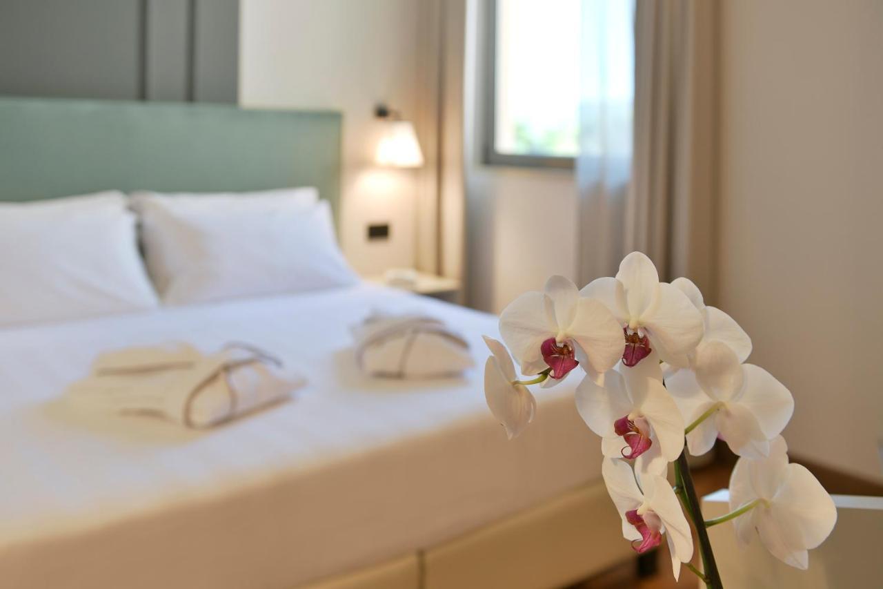 Hotel Torresi 포텐차 피체나 외부 사진