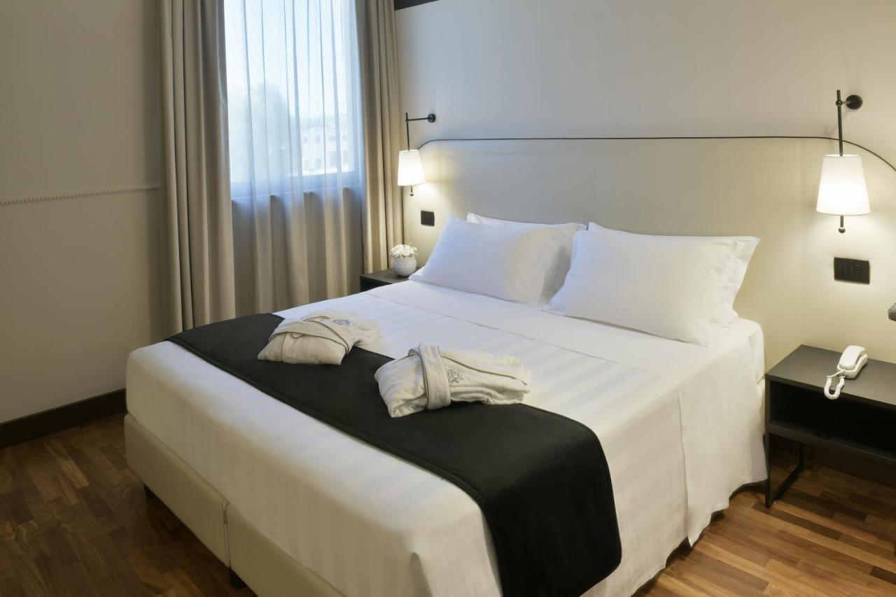 Hotel Torresi 포텐차 피체나 외부 사진