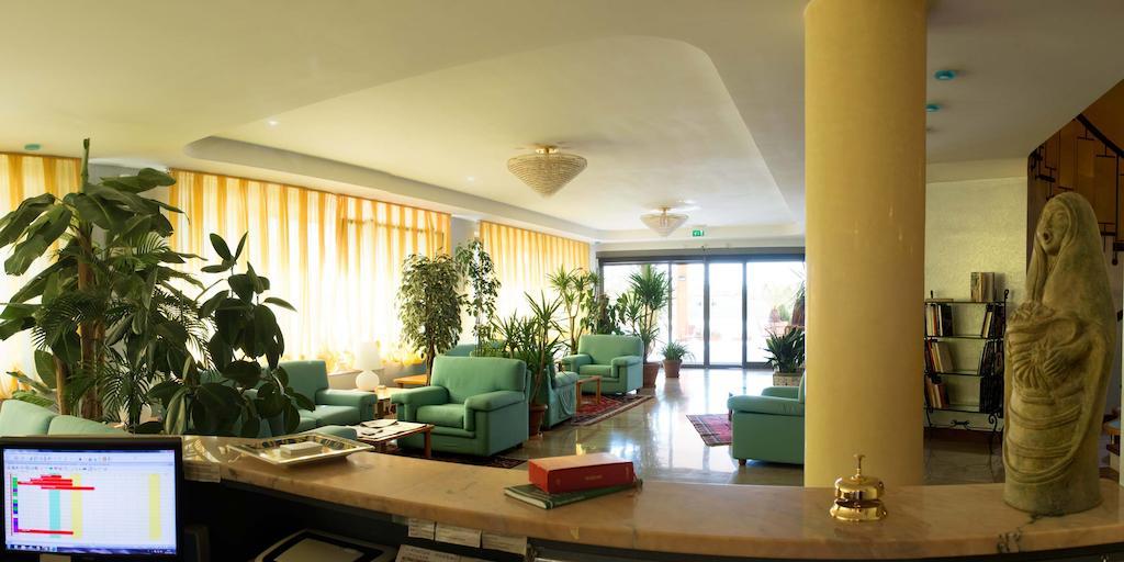Hotel Torresi 포텐차 피체나 외부 사진