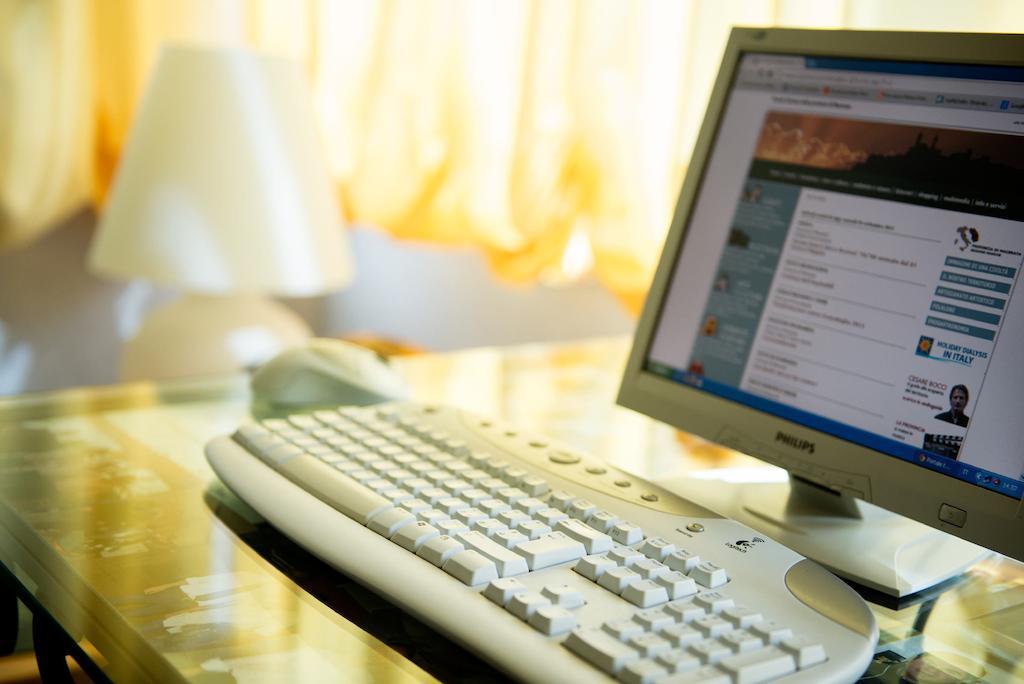 Hotel Torresi 포텐차 피체나 외부 사진